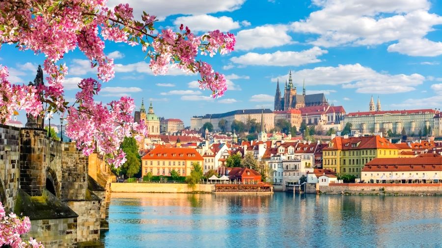 Khám Phá Nền Văn Hóa Đa Sắc Màu Tại Thành Phố Prague, Cộng Hòa Séc