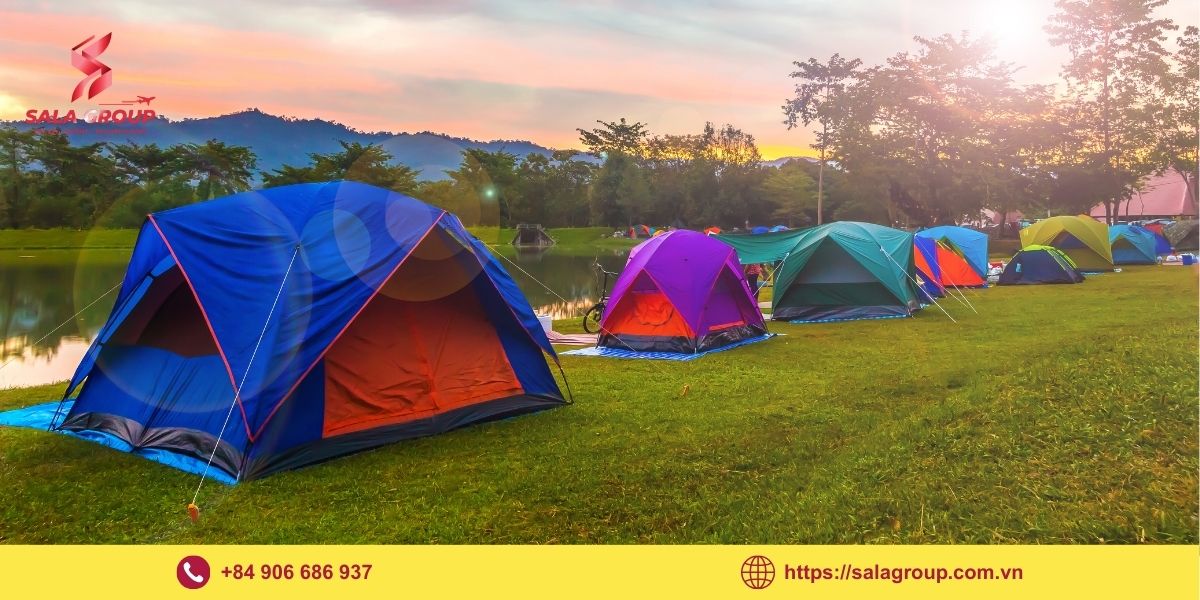 Chuẩn bị dụng cụ cắm trại cần thiết cho buổi camping trọn vẹn