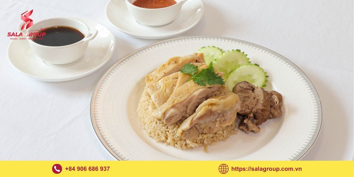 Cơm gà Hải Nam - Món quốc dân của Singapore