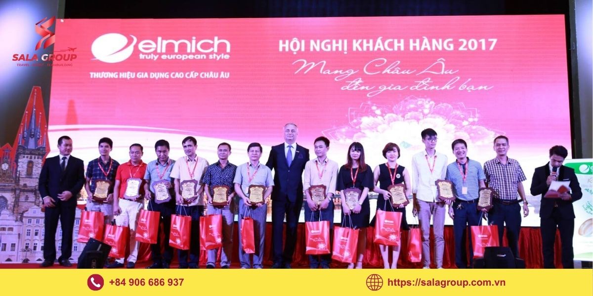 Giới thiệu dịch vụ tổ chức hội nghị khách hàng của Salagroup